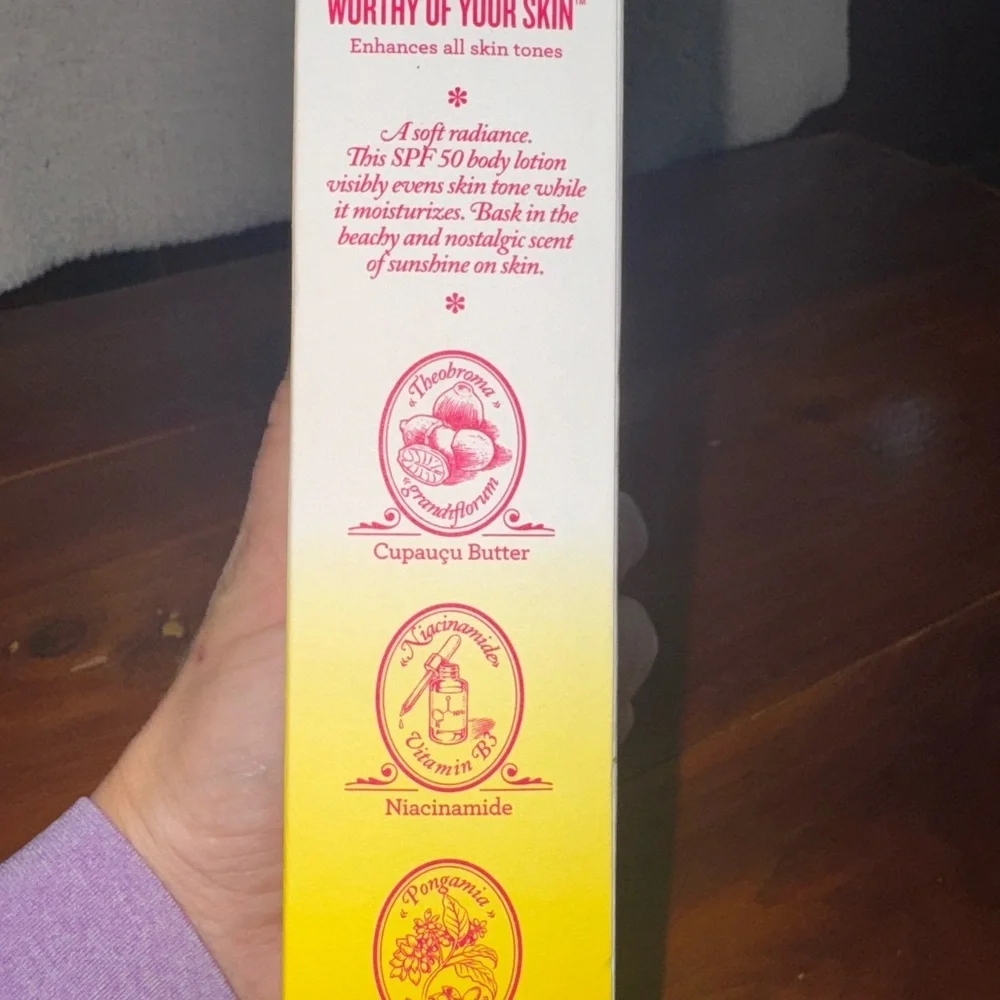 Sol de Janeiro 200ml lotion with sunscreen